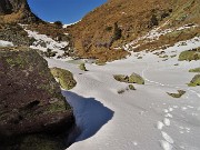  Anello Bivacco (2050 m)-Laghetto (2116 m) Tre Pizzi da Capovalle (1130 m)-10apr22- FOTOGALLERY